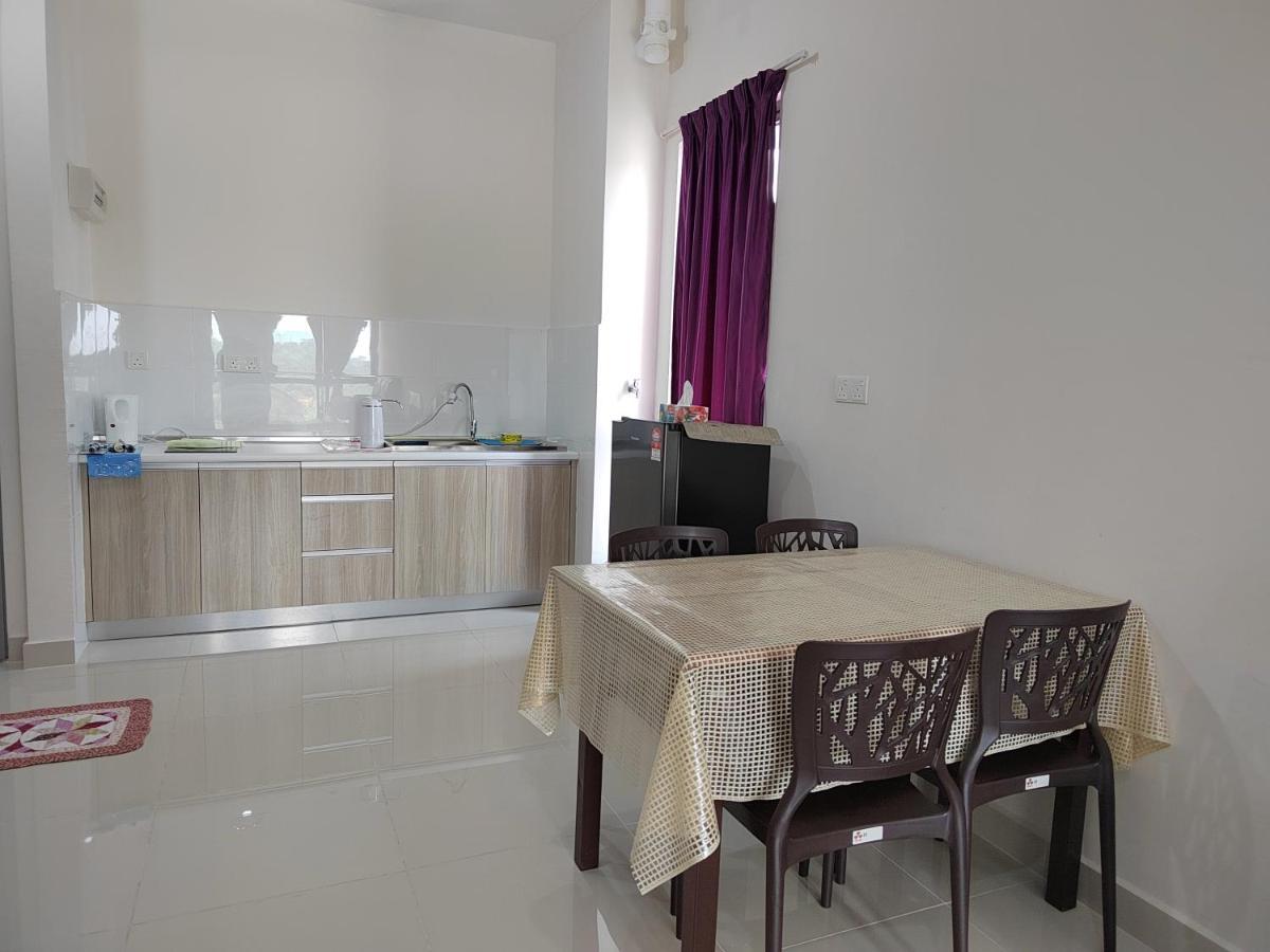 Studio Suite Homestay Klia Sepang Exterior foto